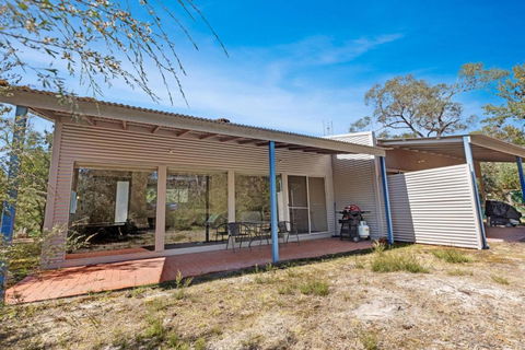 Amphion - Waterfront Retreat - Accommodation Whitsundays 1
