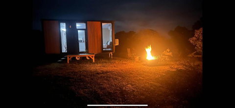 Hollow Mountain Getaway 2 By Tiny Away - Accommodation Whitsundays 1