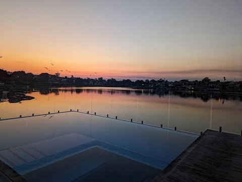 Waterfront Oasis ,Panoramic Views, Infinity Pool - Accommodation Whitsundays 0