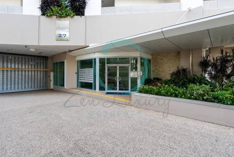ZEN Tree Blossom: 3-BR Luxury Apt Near Waterfront - Accommodation Whitsundays 1