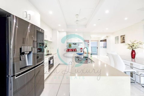 ZEN Tree Blossom: 3-BR Luxury Apt Near Waterfront - Accommodation Whitsundays 2