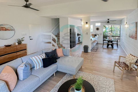 ZEN Nightcliff Foreshore 2-BR Cozy & Quiet Getaway - Accommodation Whitsundays 0