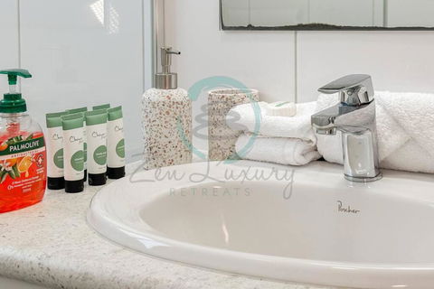 ZEN Nightcliff Foreshore 2-BR Cozy & Quiet Getaway - Accommodation Whitsundays 1