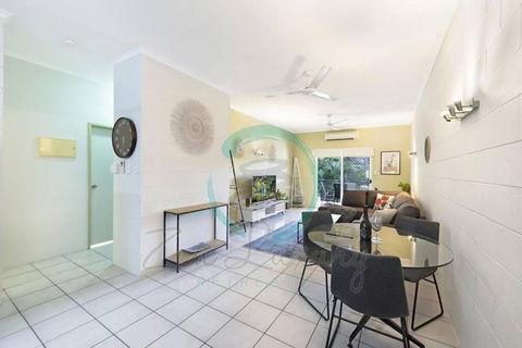 ZEN Westralia: 2-BR Cozy Inner-City Apt Near Shops - Accommodation Whitsundays 3