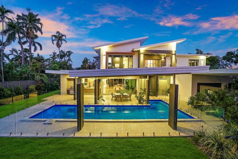 ZenLux Massive 5-BR Holiday Home - Pool - BBQ - Accommodation Whitsundays 0