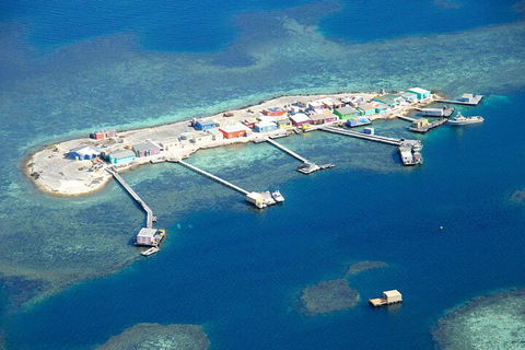 Abrolhos Islands Fixed-Wing Scenic Flight - Accommodation Whitsundays 3