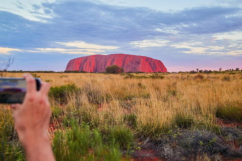 Uluru (Ayers Rock) Sunset With Outback Barbecue Dinner And Star Tour - Accommodation Whitsundays 0