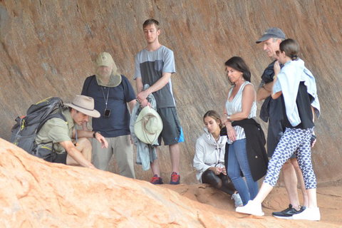 Uluru Small Group Tour Including Sunset - Accommodation Whitsundays 2