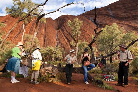 Full Uluru Base Walk At Sunrise Including Breakfast - Accommodation Whitsundays 5