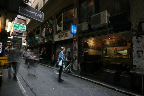 Central Melbourne Walking Tour - Accommodation Whitsundays 0