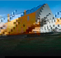 Tasman Island Cruises and Port Arthur Historic Site Day Tour from Hobart