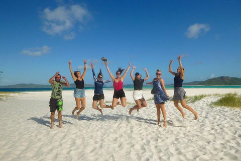 2-Day Whitsundays Sailing Adventure: Summertime - Accommodation Whitsundays 2