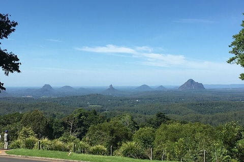 Sunshine Coast Signature High Tea And Wine Experience (Min 6 Adults) - Accommodation Whitsundays 1